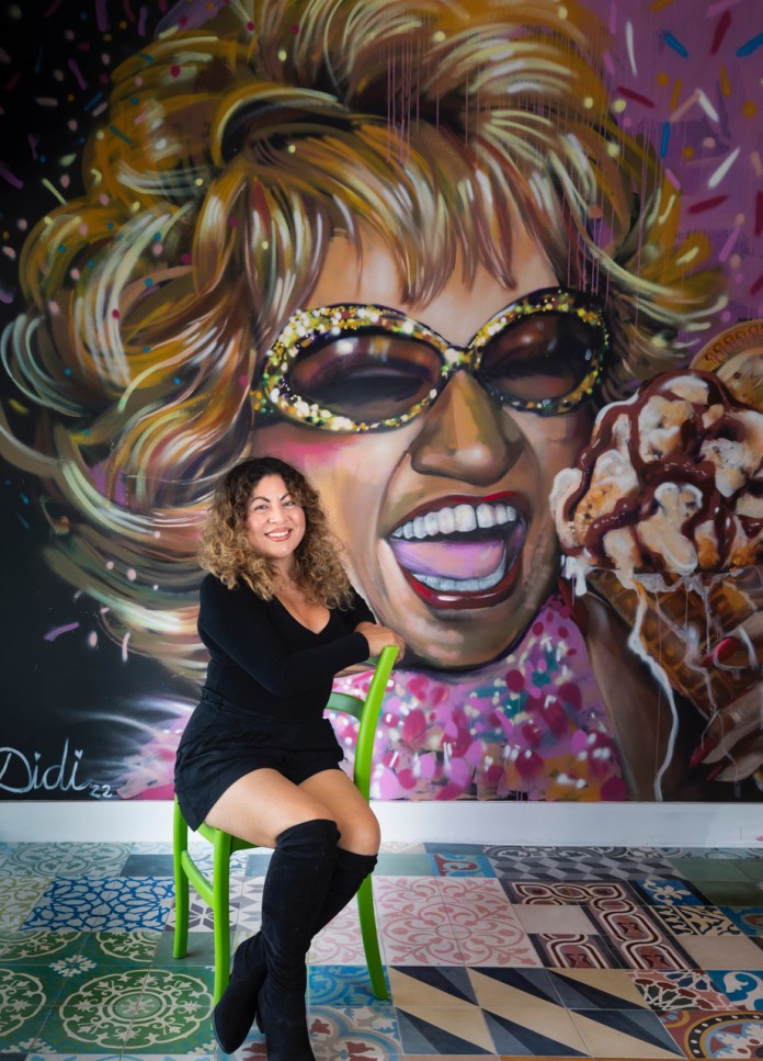Diana “Didi Rok” Contreras wiht Azucar Mural